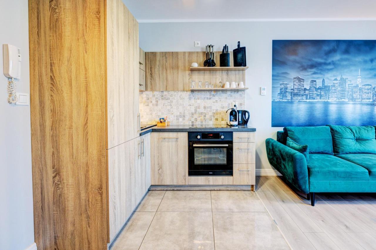 Allure Nautica Aparthotel Szczecin Bagian luar foto